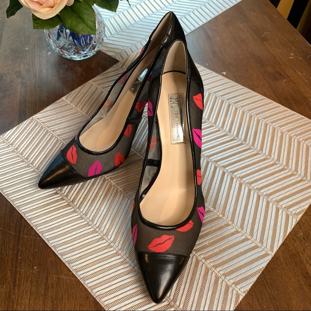 INC Pumps Lipstick Print on Black Size 7.5M